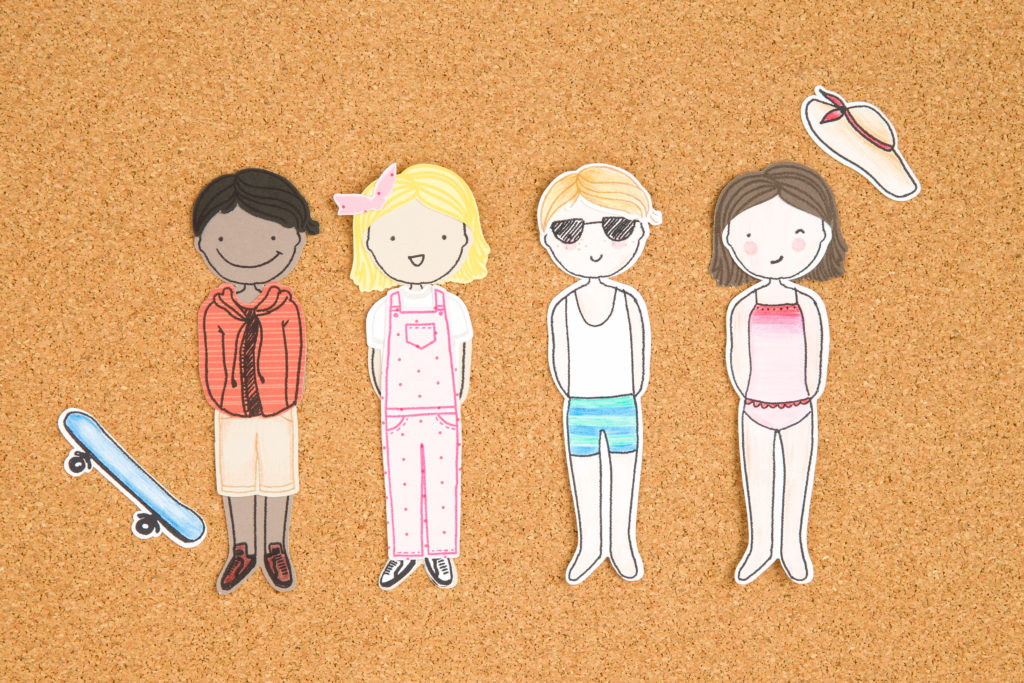 How to Make Your Own Family of Paper Dolls - Studio 5