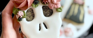 floral skull cookies