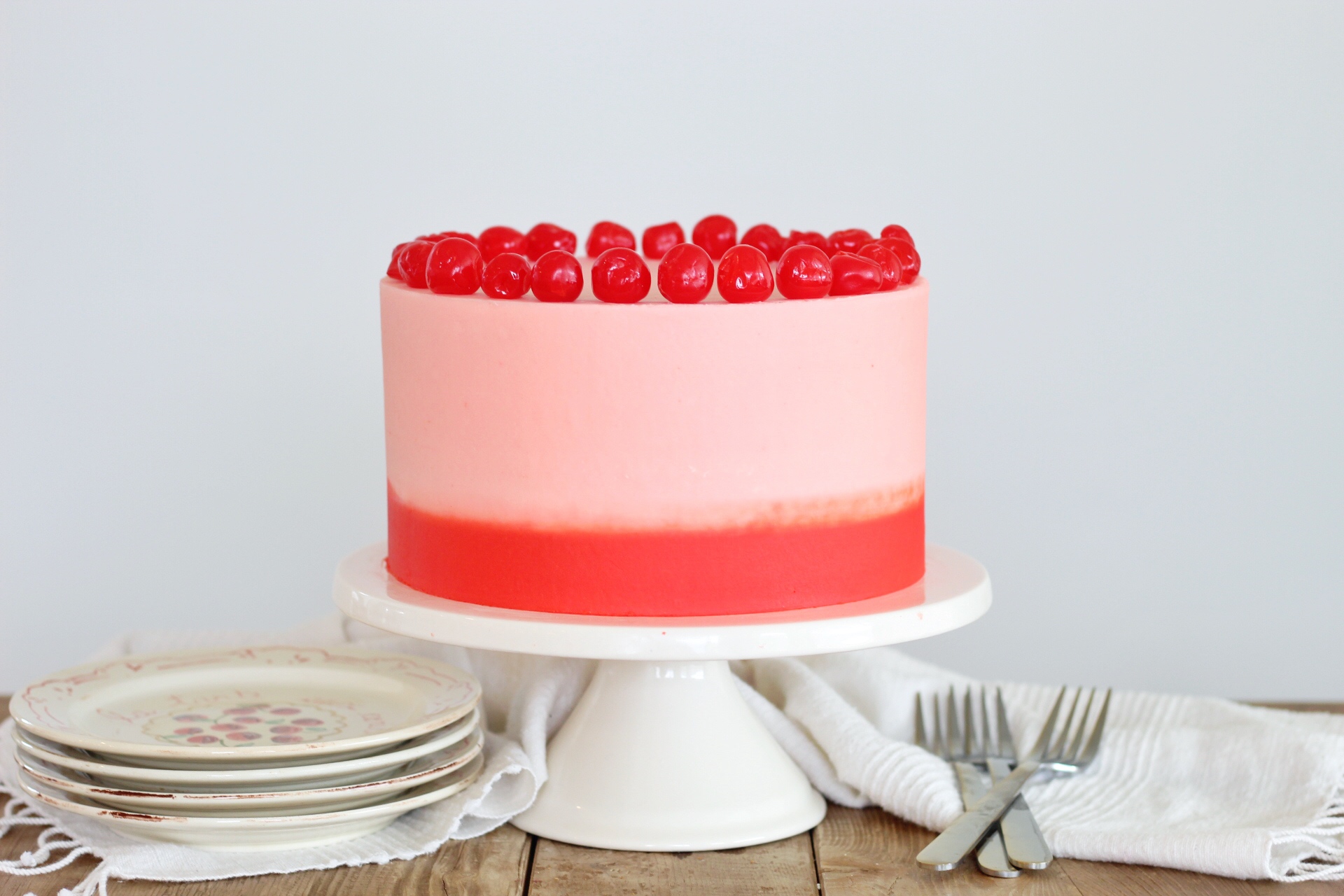 Vintage Cake Remake: We absolutely LOVE this modern take on classic ...