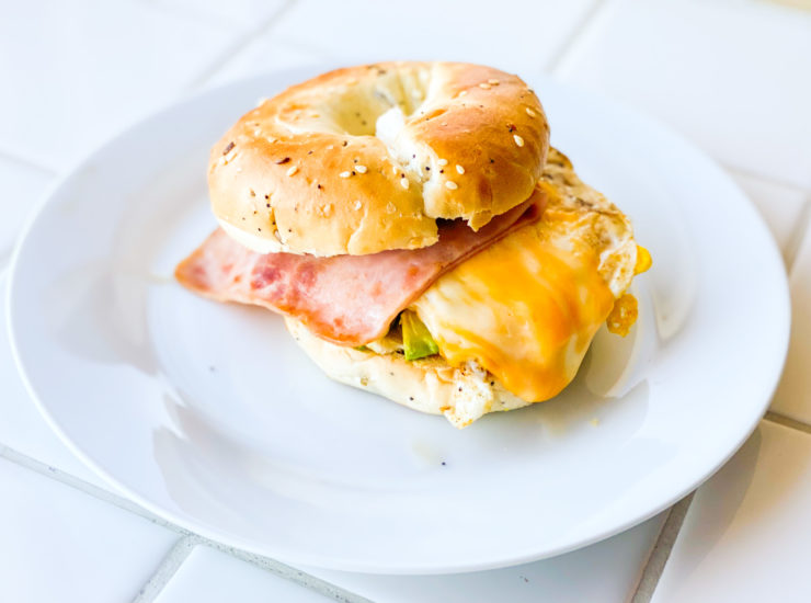 bagel breakfast sandwich