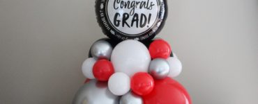 graduation balloon centerpiece