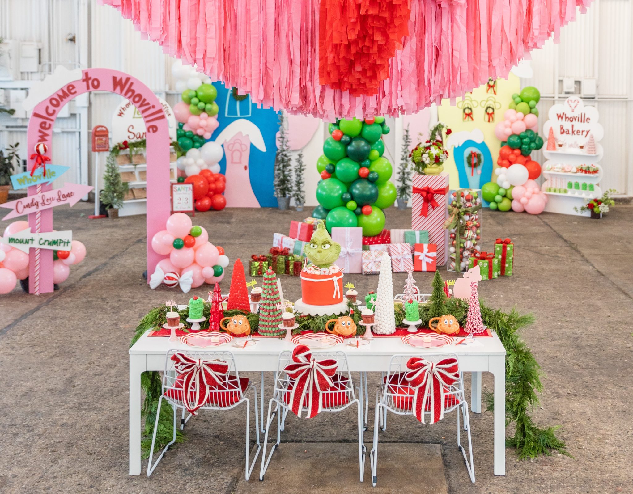 the-christmas-grinch-party-how-to-pull-off-this-whoville-celebration