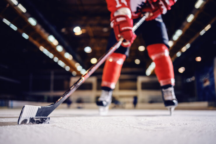 hockey trivia - hockey player on ice