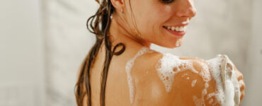 shower scrubber